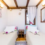 St George Apartman *